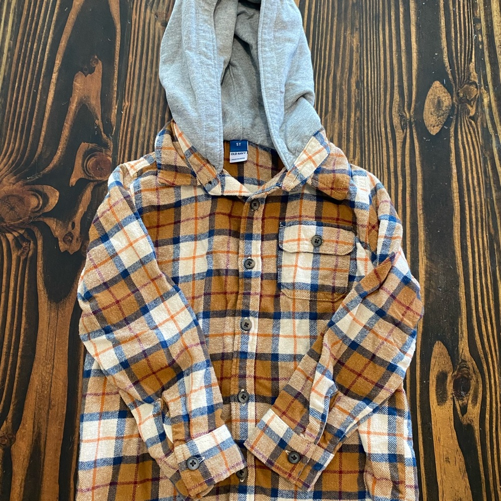 Old Navy plaid flannel shirt with Hood size 5T